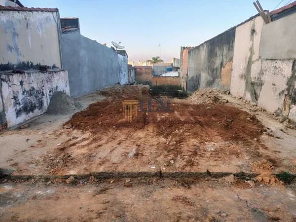 Lote/Terreno em Sorocaba - Vila Santa Rita