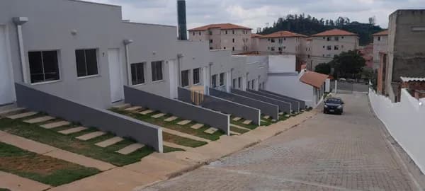 Casa de Condomínio em Votorantim - Jardim Maria Lúcia