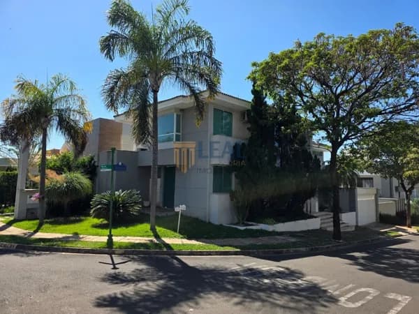 Sobrado em Sorocaba - Chácaras Reunidas São Jorge