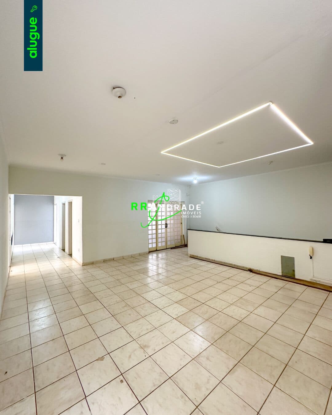 Aluga-se Sala comercial na AV. Brasil