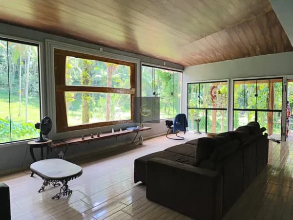 Chácara Alto Padrão à venda em Joinville | 39 mil m², nascente própria, lago e vista para a Serra do Mar