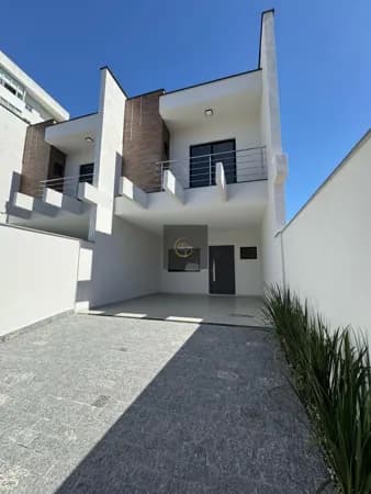 Sobrado Geminado no Costa e Silva com 3 dormitórios, sendo 1 suíte