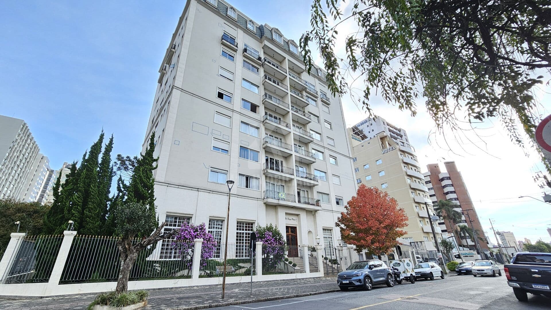Apartamento Alto Padrão - Batel