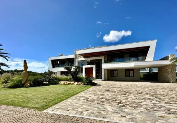Casa em Capão da Canoa - Parque Antártica