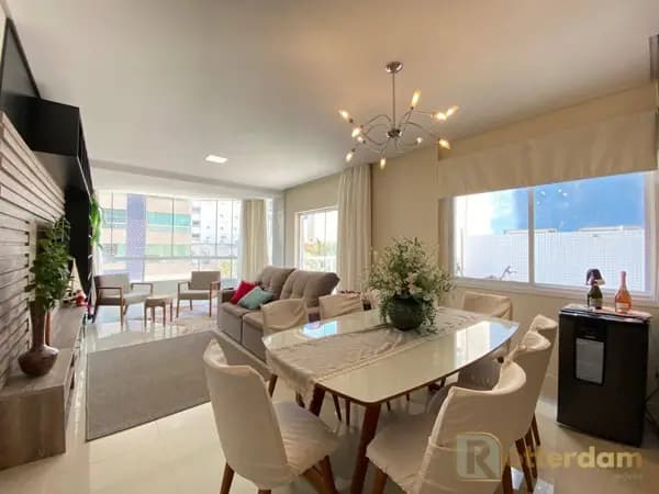 Apartamento à venda no bairro Centro em Capão da Canoa/RS