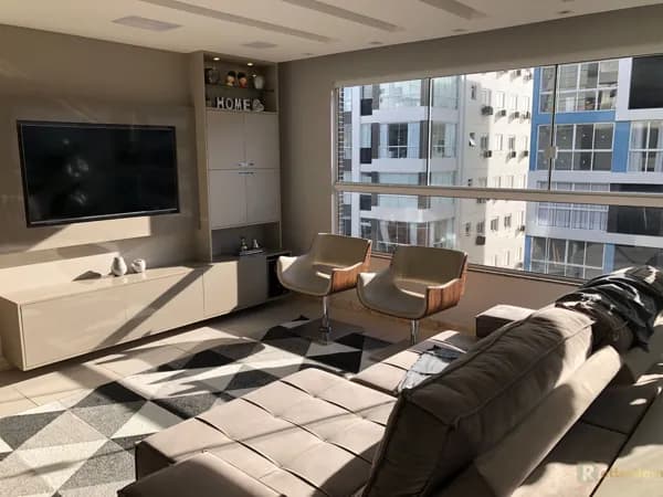 Apartamento 3 dormitórios
