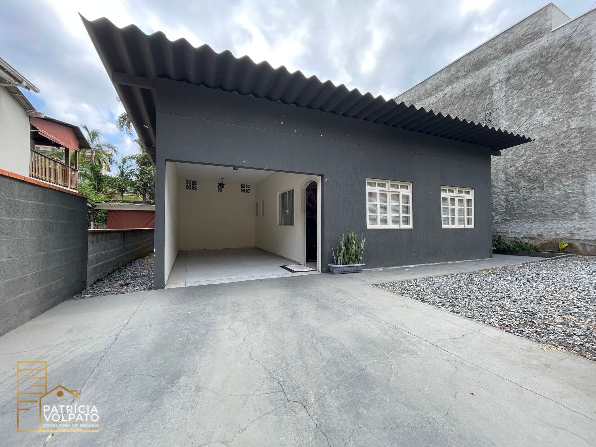 Casa Térrea com terreno livre