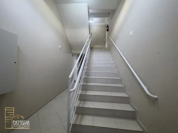 Apartamento amplo em local tranquilo