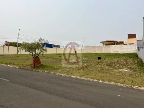Terreno no Condomínio Villagio Milano