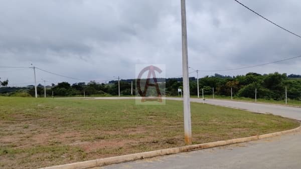 Lote/Terreno em Salto de Pirapora - Jardim São Lucas