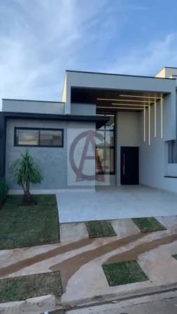 Casa de Condomínio em Sorocaba - Horto Florestal