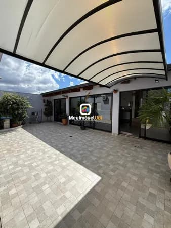 Casa em Uberlândia - Santa Mônica