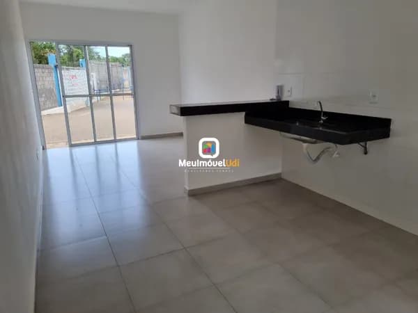 Casa em Uberlândia - Loteamento Residencial Pequis