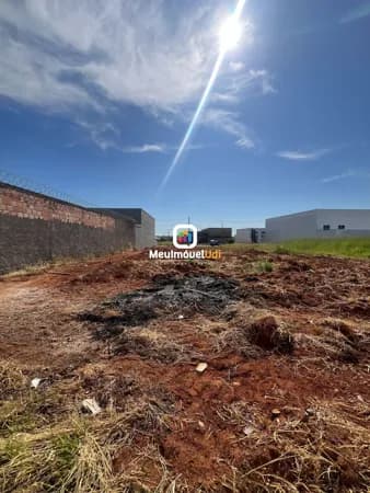 Lote/Terreno em Uberlândia - Loteamento Monte Hebron