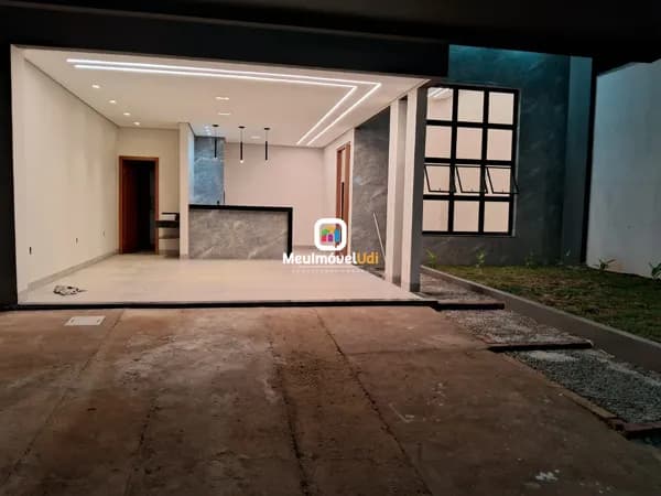 Casa em Uberlândia - Jardim Europa