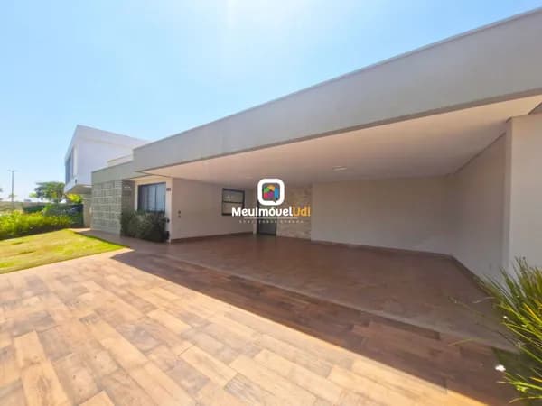 Casa de Condomínio em Uberlândia - Jardim Sul