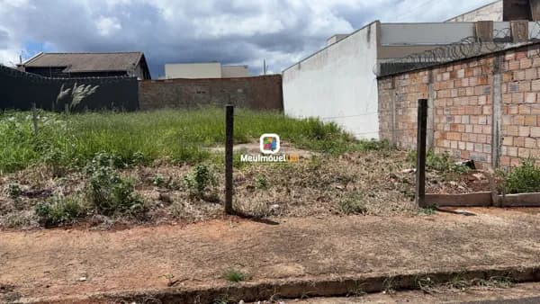 Lote/Terreno em Uberlândia - Jardim Ipanema