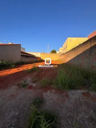 Lote/Terreno em Uberlândia - Santa Mônica