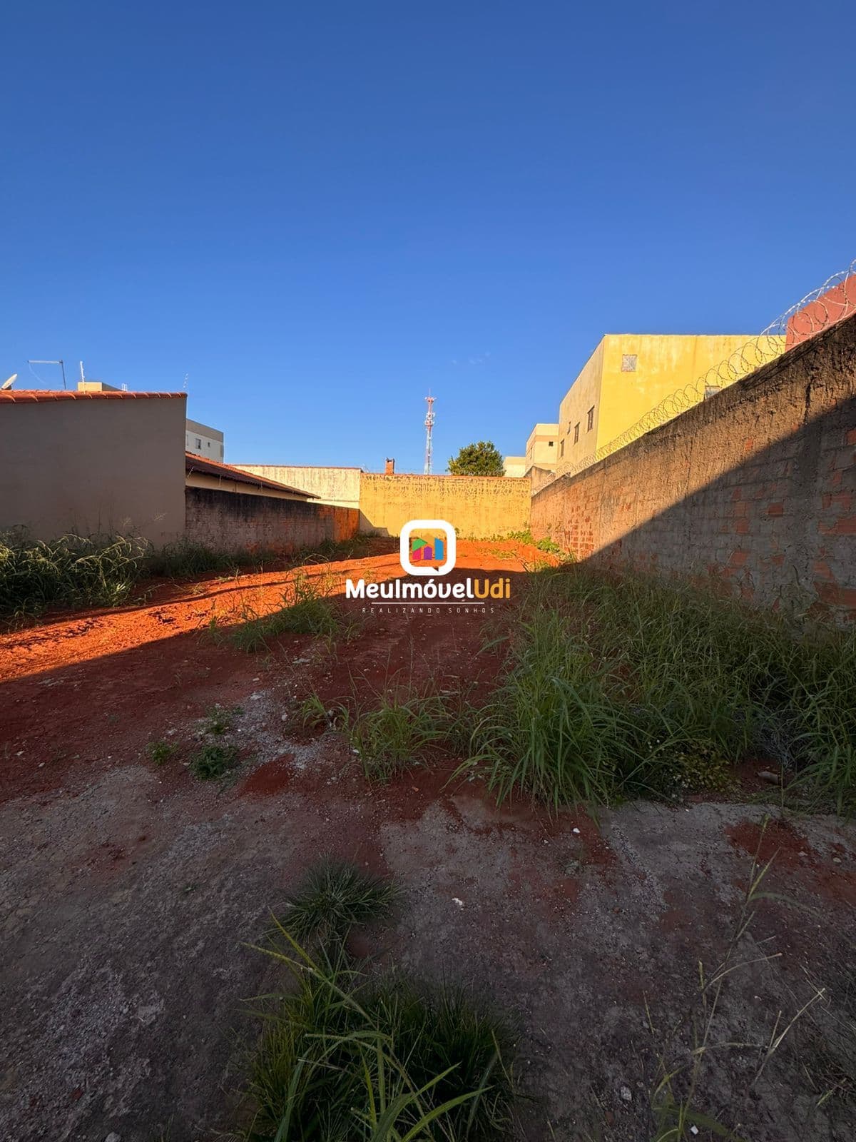 Lote/Terreno em Uberlândia - Santa Mônica