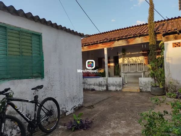 Casa em Uberlândia - Granada