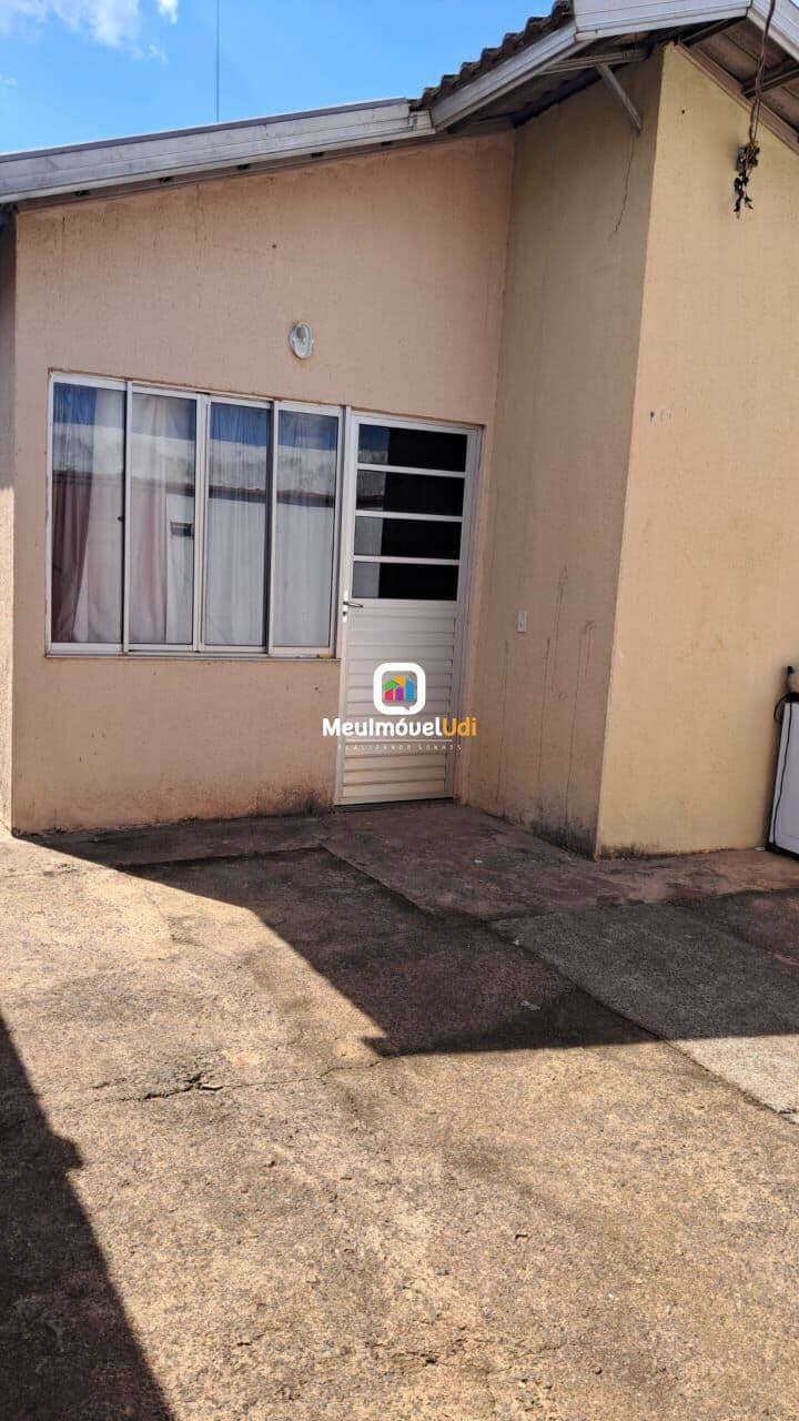 Casa em Uberlândia - Loteamento Monte Hebron