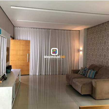 Casa em Uberlândia - Bosque dos Buritis
