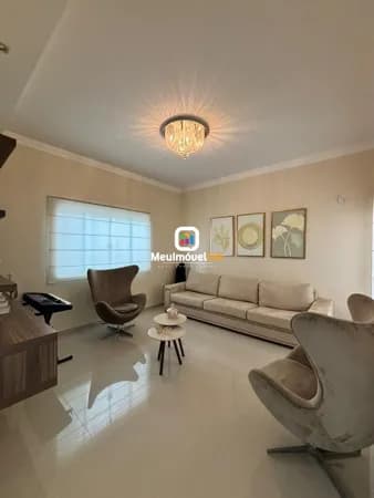 Casa à venda no bairro Jardim Botânico