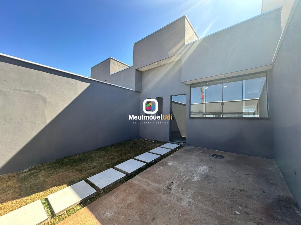 Casa em Uberlândia - Jardim Holanda