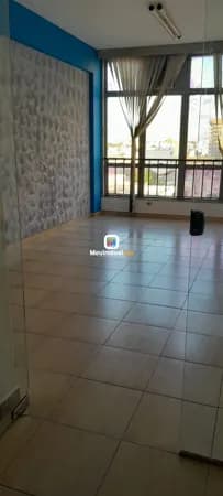 Sala comercial à venda no bairro Centro em Uberlândia.