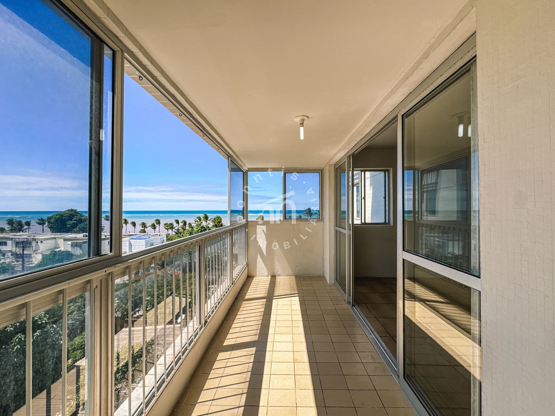Apartamento com 3 quartos à venda, 150m2 em Candeias