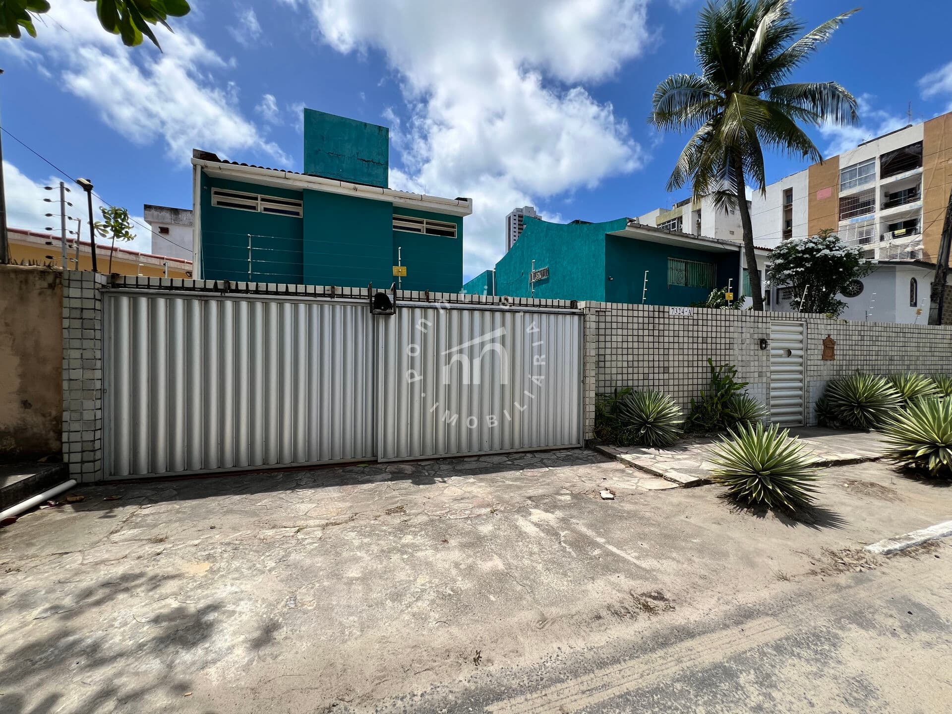 Casa com 5 quartos à venda, 200m2 em Candeias
