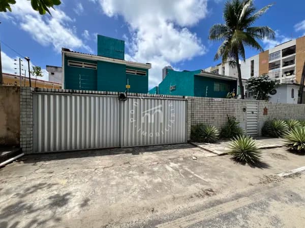 Casa com 5 quartos à venda, 200m2 em Candeias