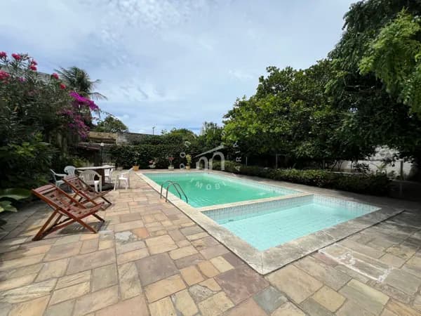 Casa com 4 quartos à venda, 338m2 em Candeias