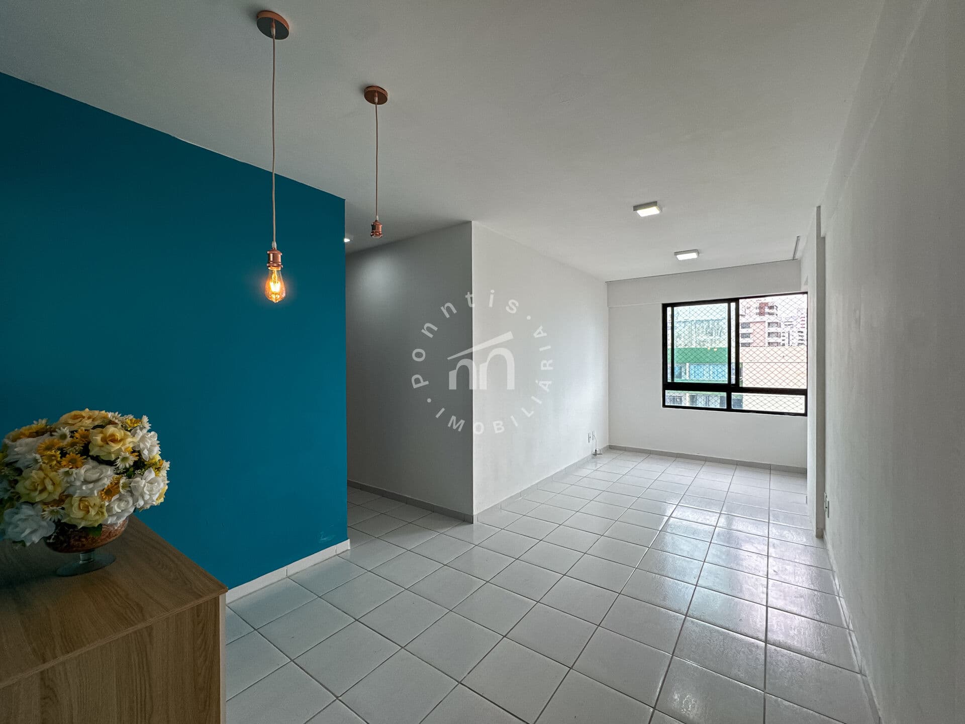 Apartamento com 2 quartos à venda, 57m2 em Candeias