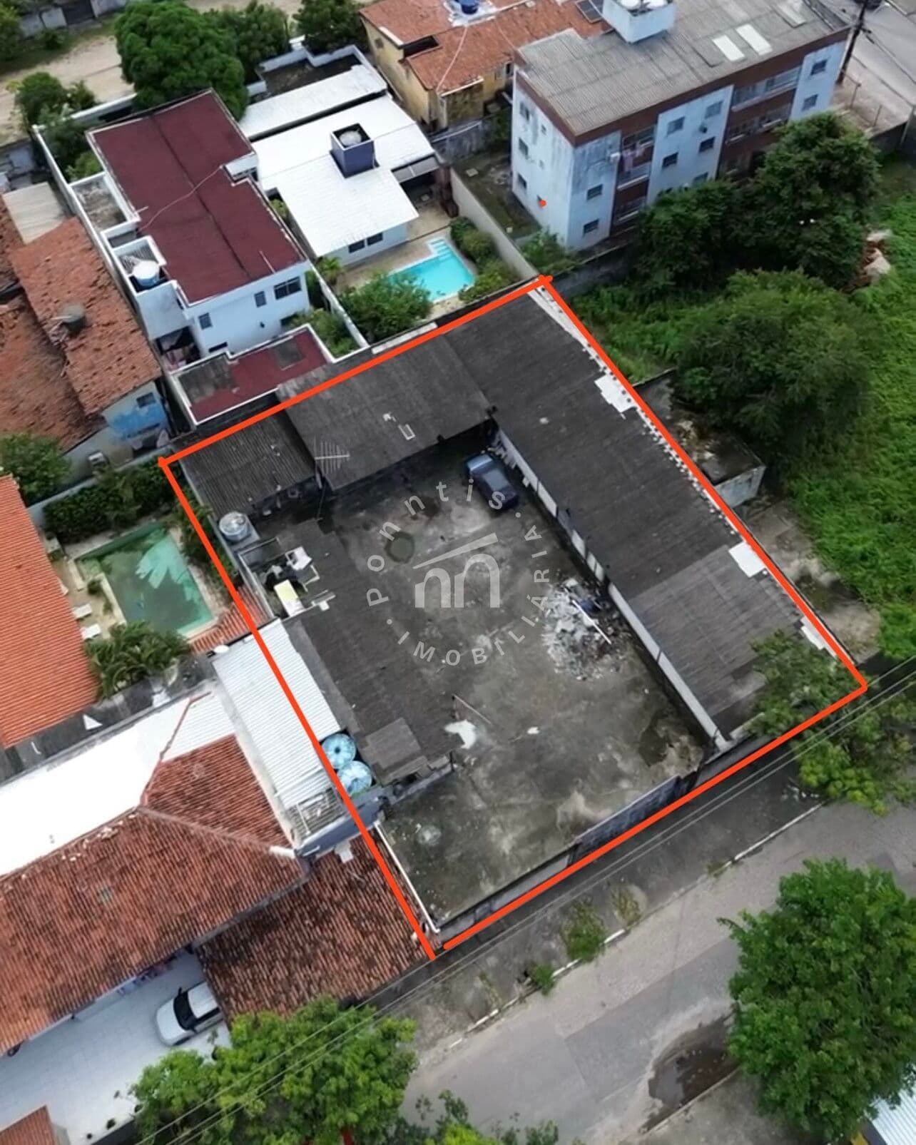 Terreno com 720m2 à venda em Candeias