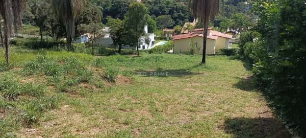 Terreno de 1000m2 no Condomínio Solar das Palmeiras