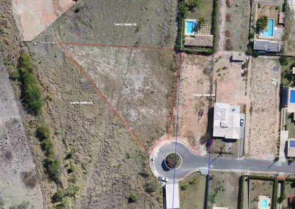 Terreno de 2000m2 no Condomínio Aldeias do lago