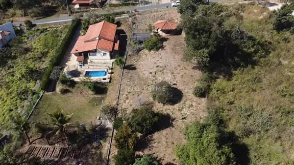 Terreno de 1000m2 no Condomínio Solar das Palmeiras