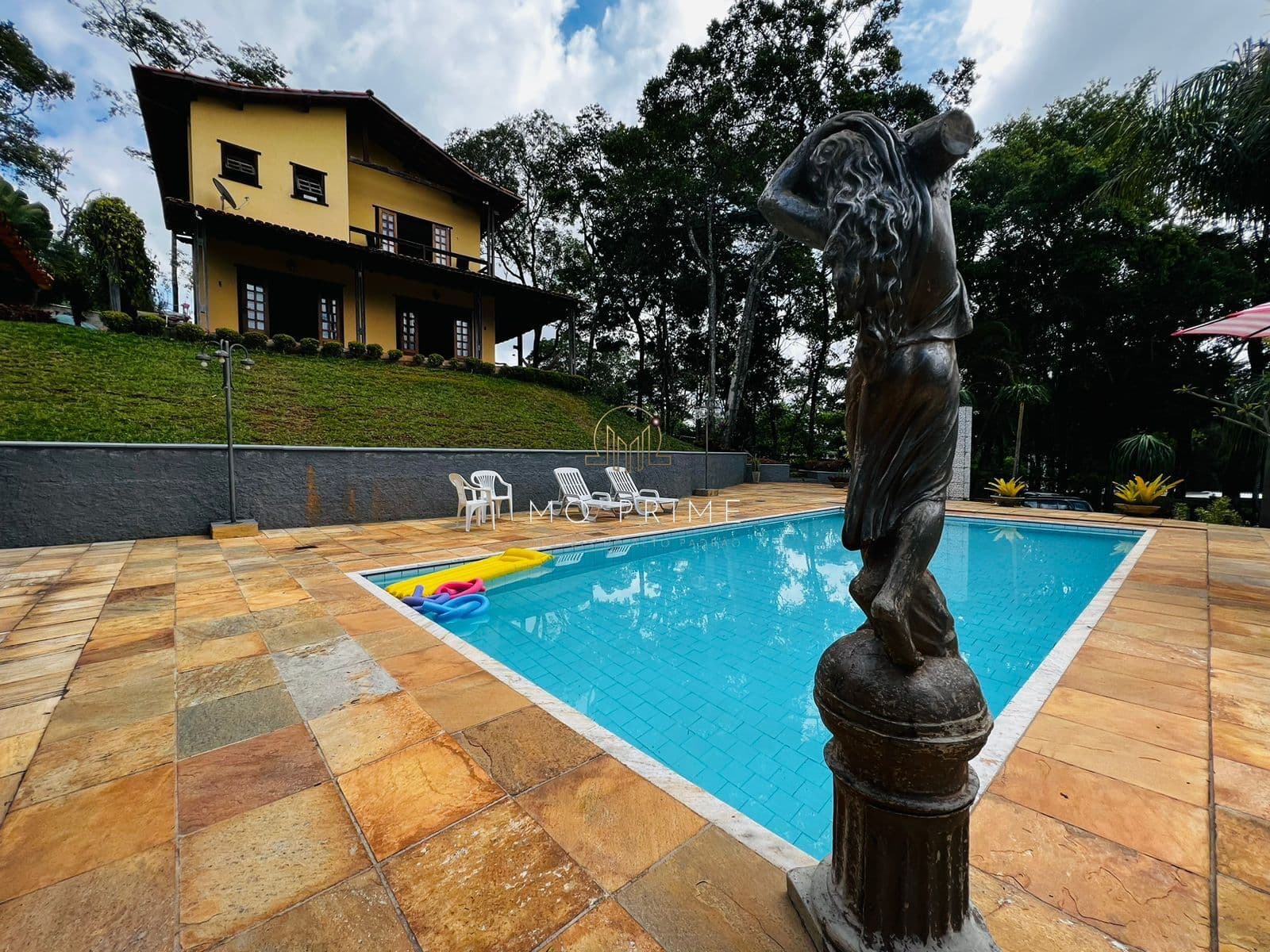 Casa em Condomínio em Condominio Ipê Amarelo, Esmeraldas/MG