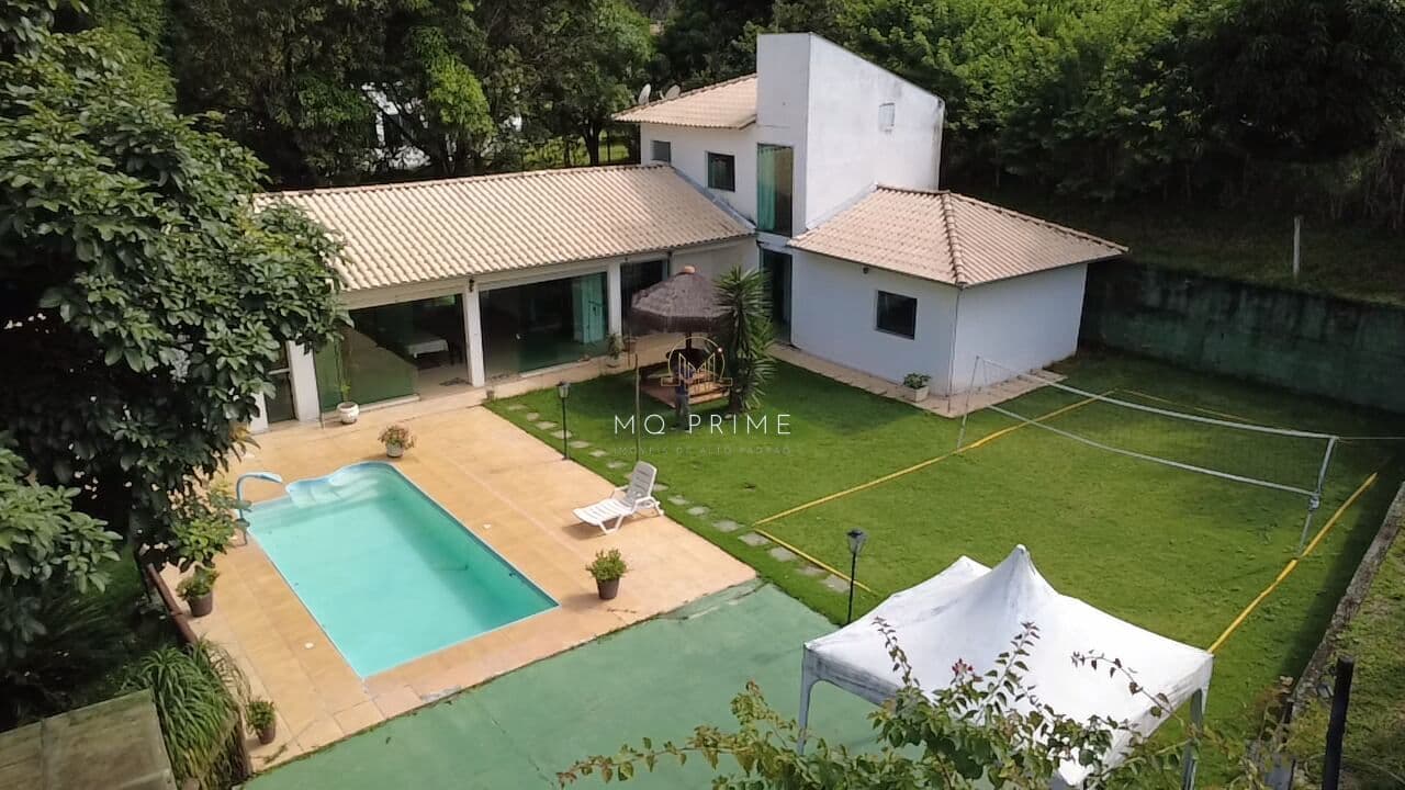 Casa de 4 quartos no Condominio Solar das Palmeiras