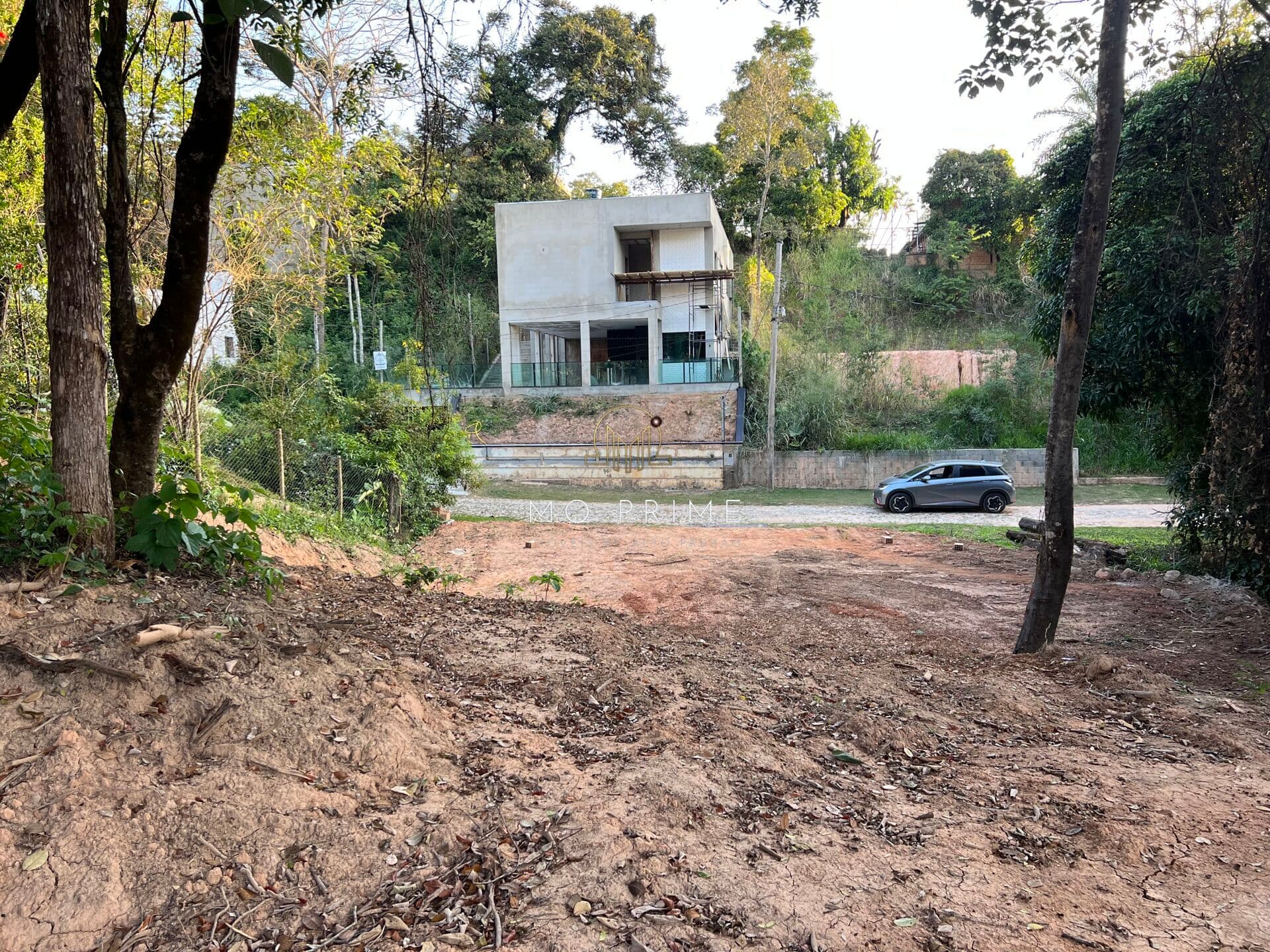 Terreno de 420m2 no condominio Clube dos 200 em Esmeraldas/Mg