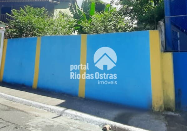 Terreno com 360m² (12x30) murado. Boa localização.