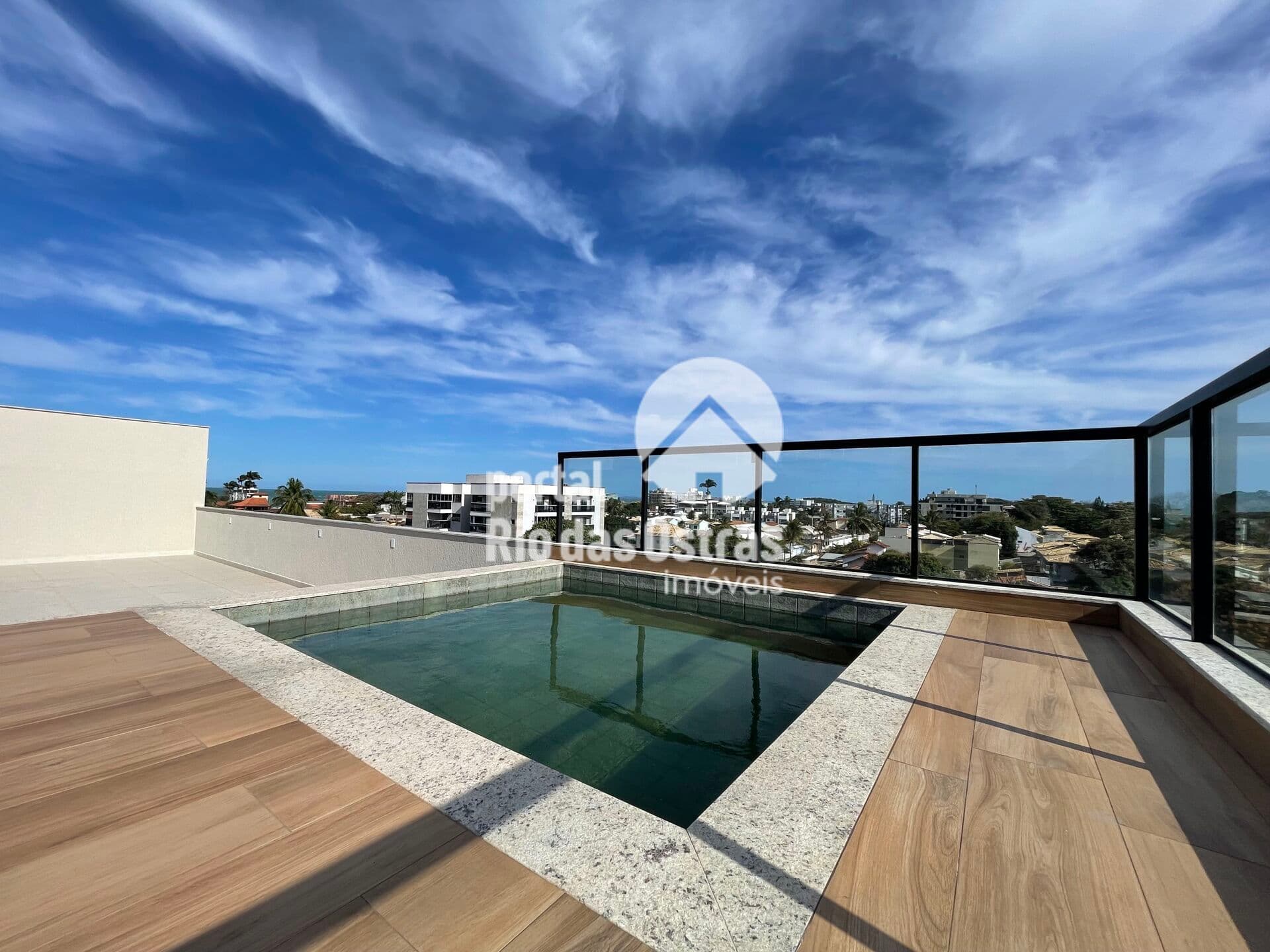 Apartamento Cobertura Duplex com 233m², 3 quartos, piscina