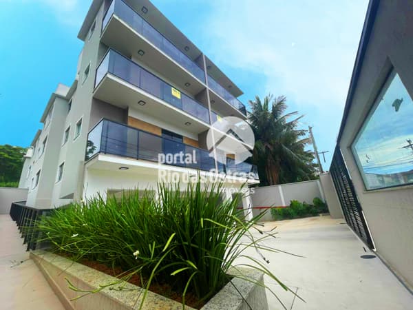 Apartamento de cobertura com 3 quartos e amplo terraço