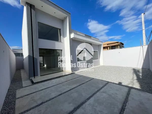 Casa linear não geminada com 3 quartos na quadra da rodovia