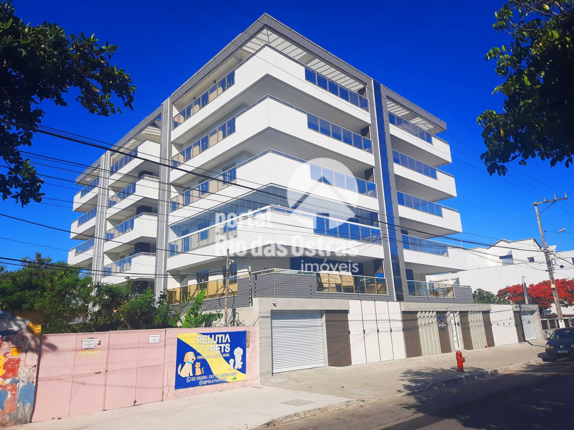 Maravilhoso apartamento de cobertura com 112,22m2, 3 quartos e 1 suíte a 200 metros da praia de Costa Azul