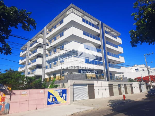 Maravilhoso apartamento de cobertura com 112,22m2, 3 quartos e 1 suíte a 200 metros da praia de Costa Azul