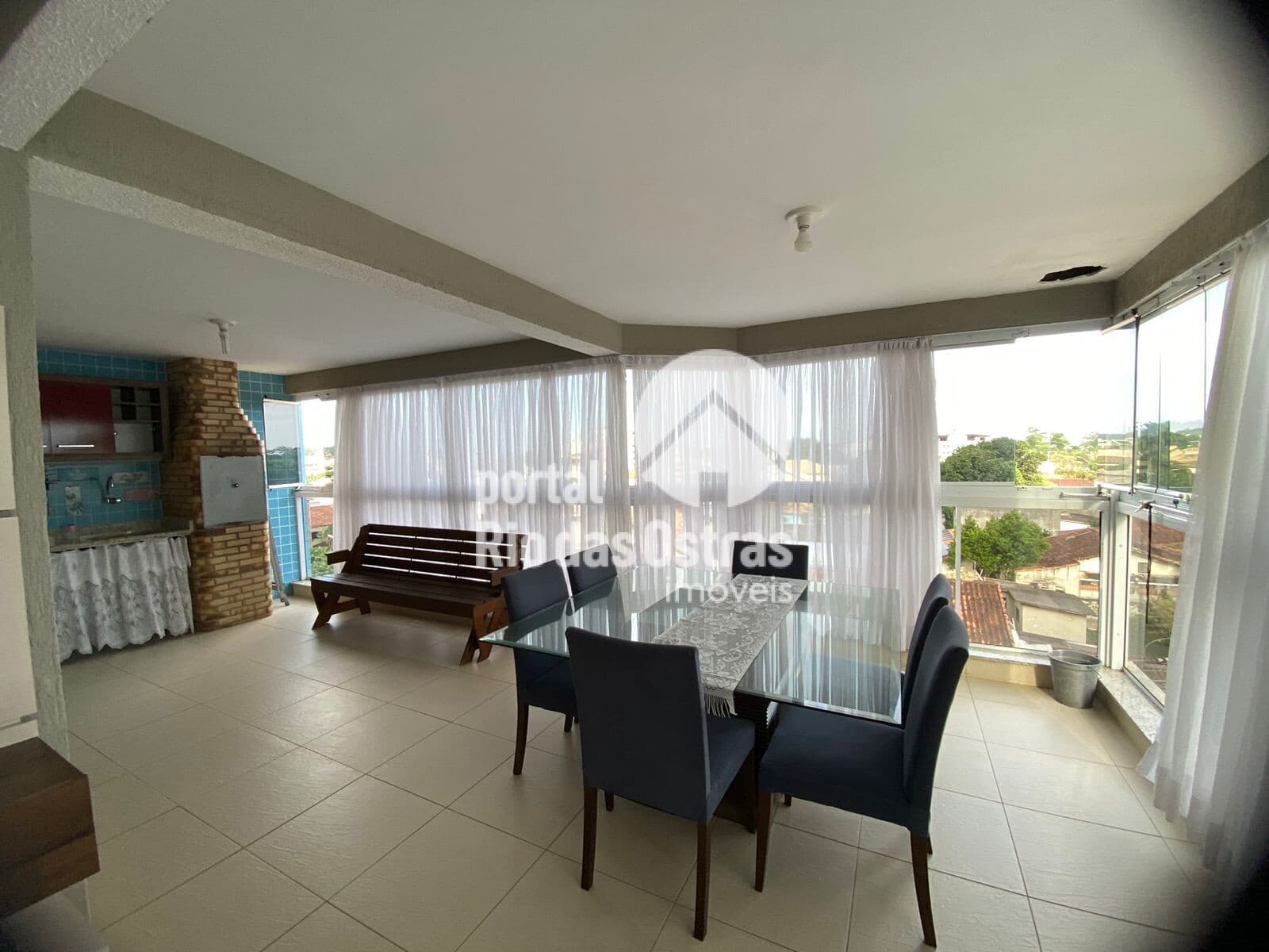 Apartamento Alto Padrão. 3 quartos, sendo um suíte com espaço extra para escritório