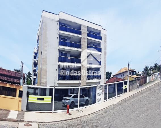 Apartamento Alto Padrão, 3 quartos, 2 vagas de garagem, piscina, a 200mts da praia de Costa Azul