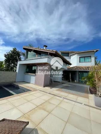 Casa em Rio das Ostras - Colinas